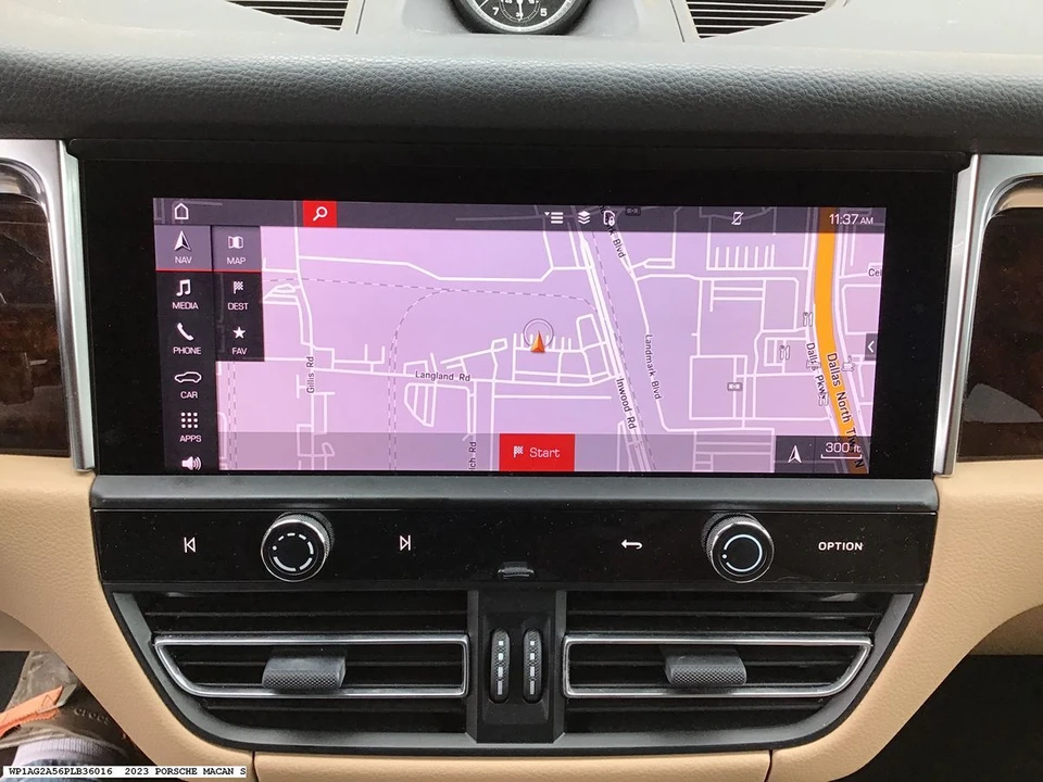 2023 Porsche Macan S - Image 10 of 24
